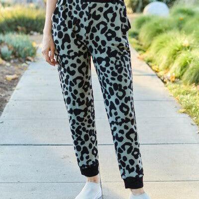 Celeste Design Full Size Leopard Contrast Sweatpants