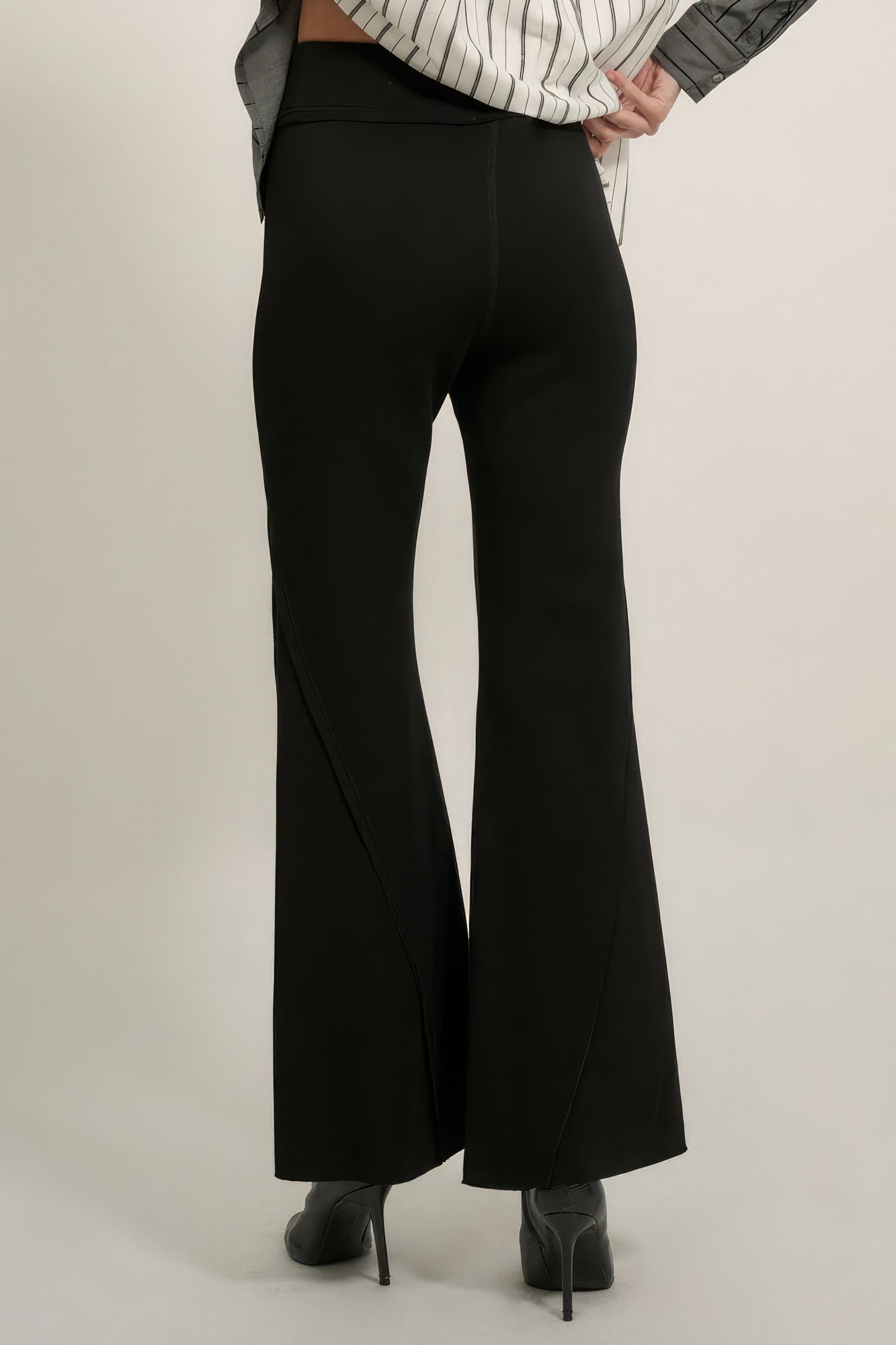 Solid Raw Edge Expose Seam Flare Pants Back